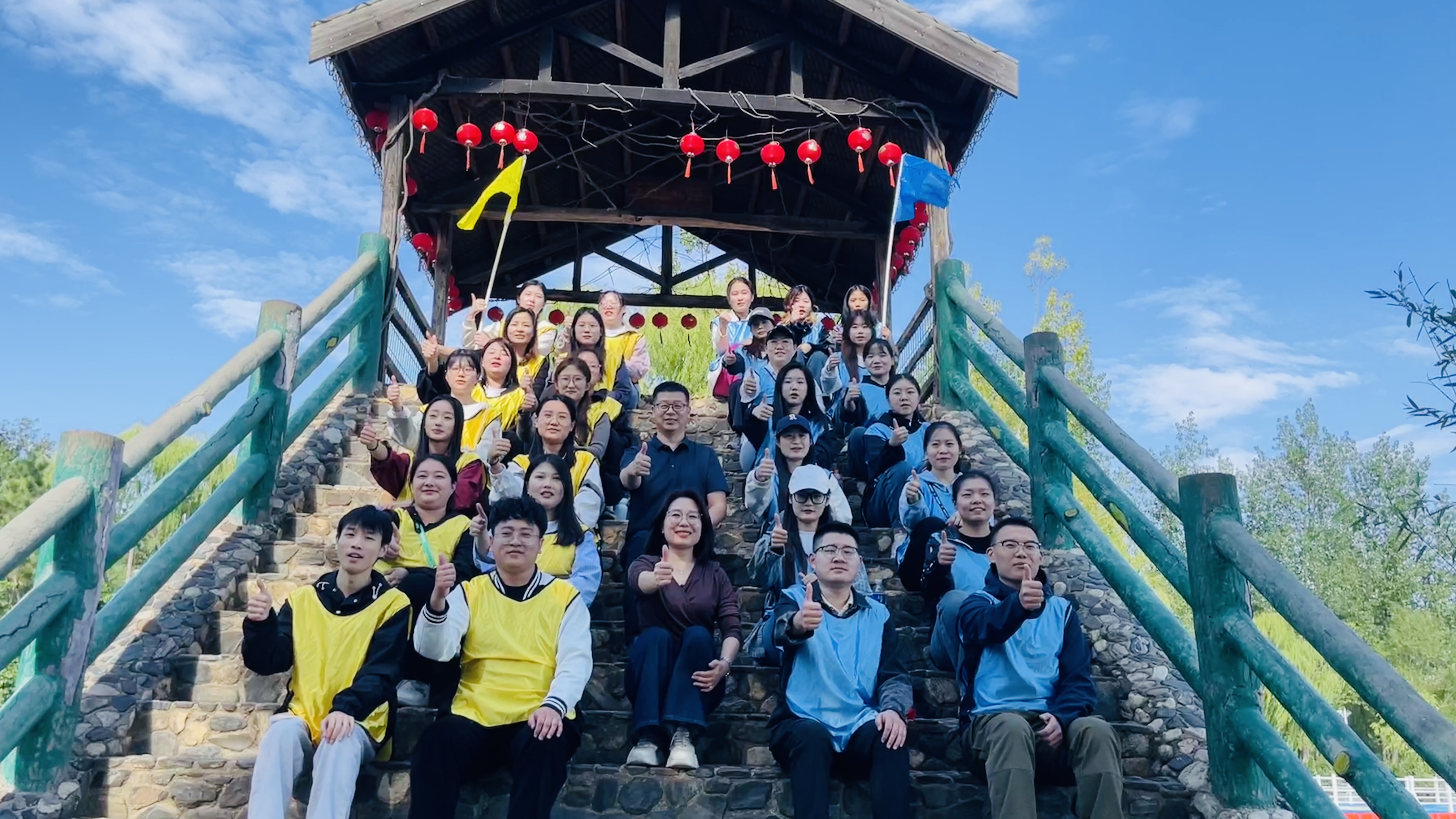 鑫爾泰財稅云瀑洞天團建活動